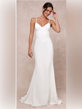 Lulus White Mermaid Wedding Dress M NWOT Sleeveless V-Neck Maxi Bridal Reception